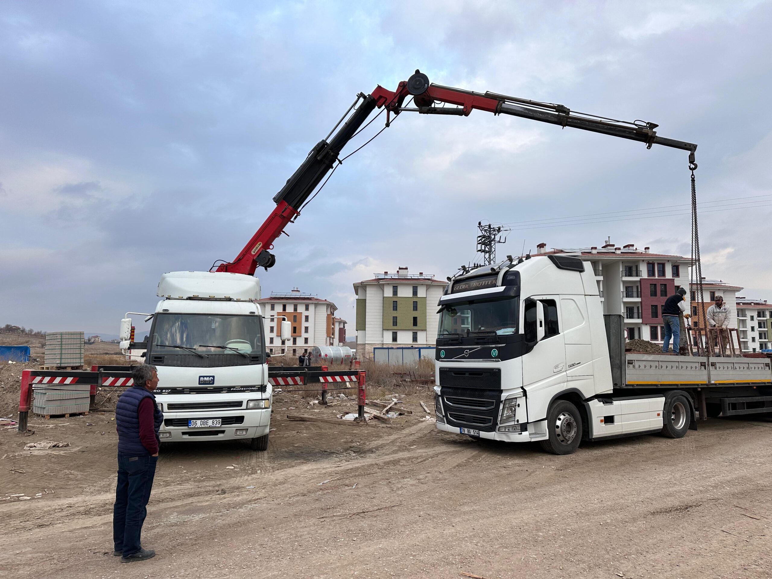 Sepetli Vinç İle Yük Taşımada Verimliliği Artırma Yolları